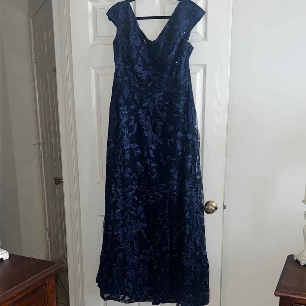 David’s Bridal Oleg Cassini Navy Blue Floral Dress Mother of the Bride/Groom 16W
